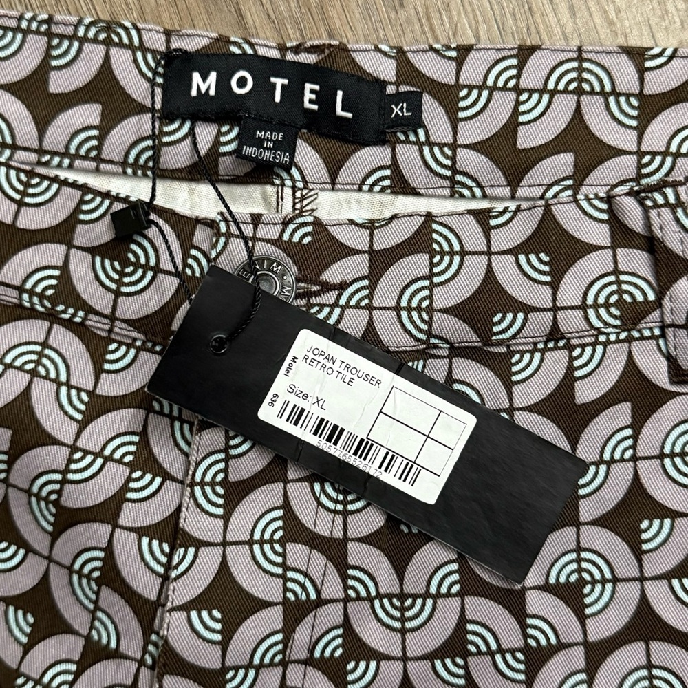 MOTEL • Jopan Flare Trouser in Retro Tile - Picture 4 of 14